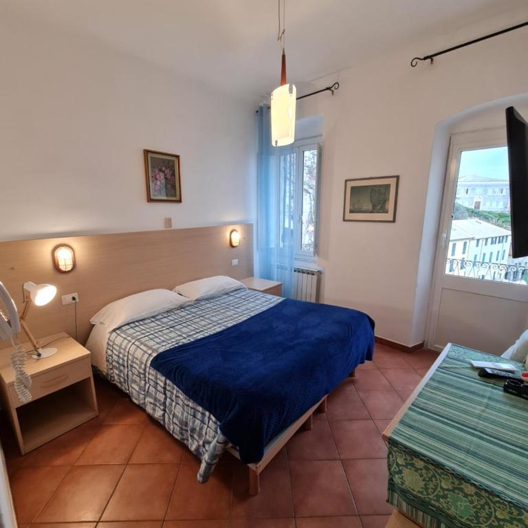 Albergo Genio - Camera Matrimoniale con Vista Mare - 4