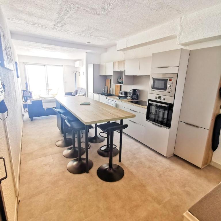 4 pièces vue mer - Mas de la mer - Appartement avec Vue et Balcon - 9