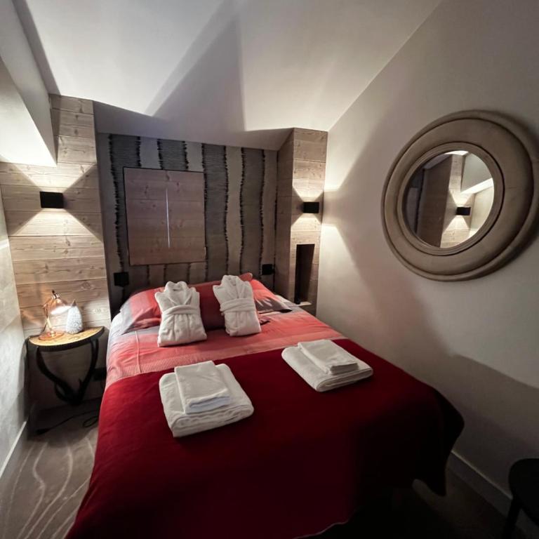 Résidence VAL VILLAGE, skis aux pieds, Duplex 3 chambres 75 m2 - by MONTBLANC LODGE - Appartement 3 Chambres - 44