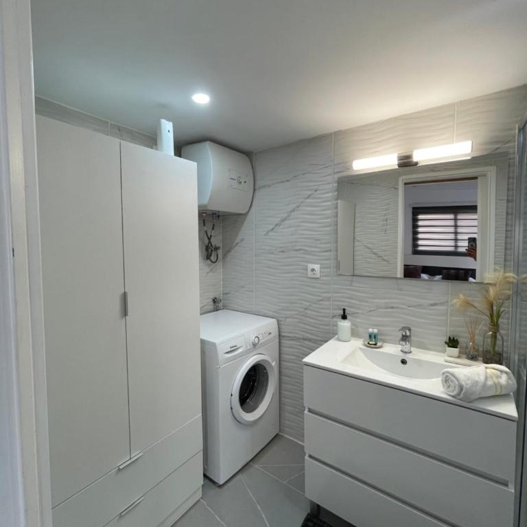 Estudio para alquiler - One-Bedroom Apartment - 18