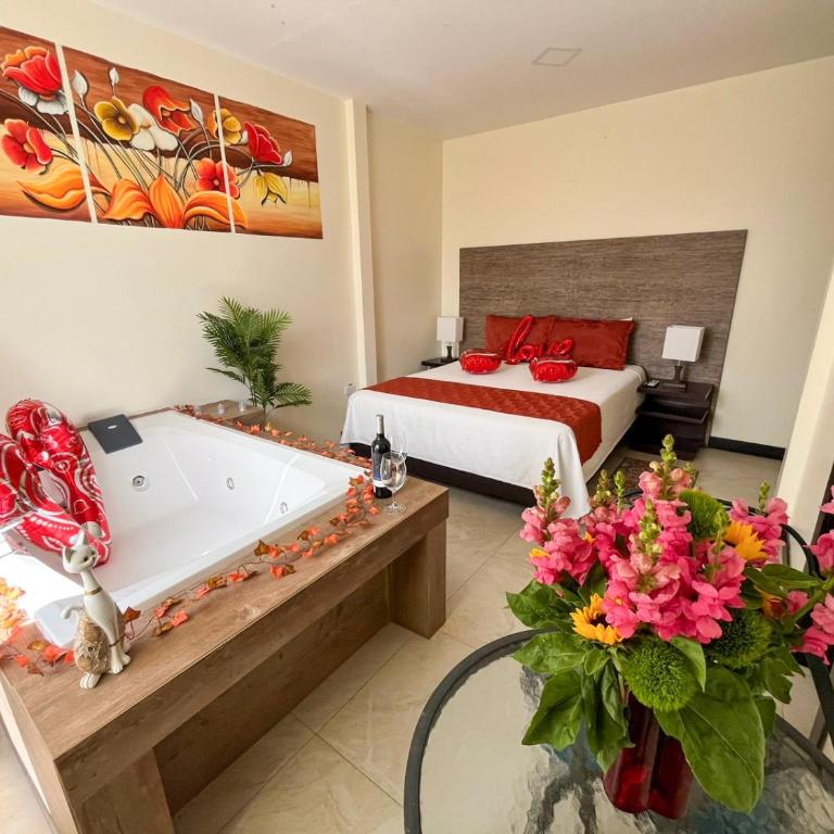 Hotel Las Mercedes Airport-Quito - Deluxe Double Room with Bath - 2