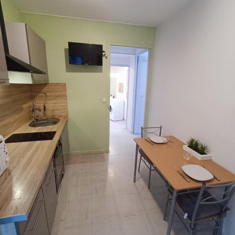Appartement tout equipé à 600m du centre thermal - Apartamento de 1 dormitorio - 6