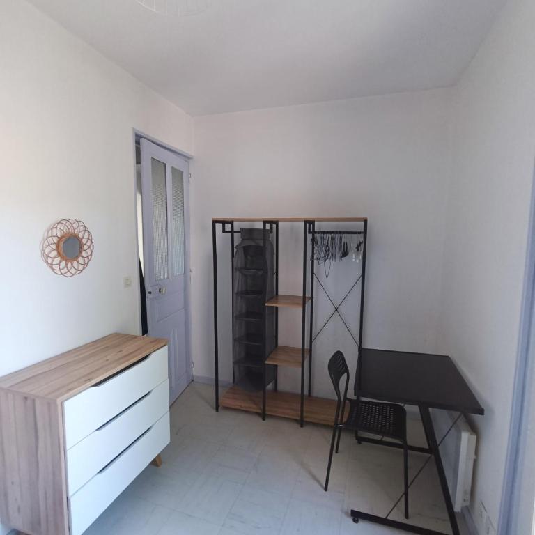 Appartement tout equipé à 600m du centre thermal - Apartamento de 1 dormitorio - 11