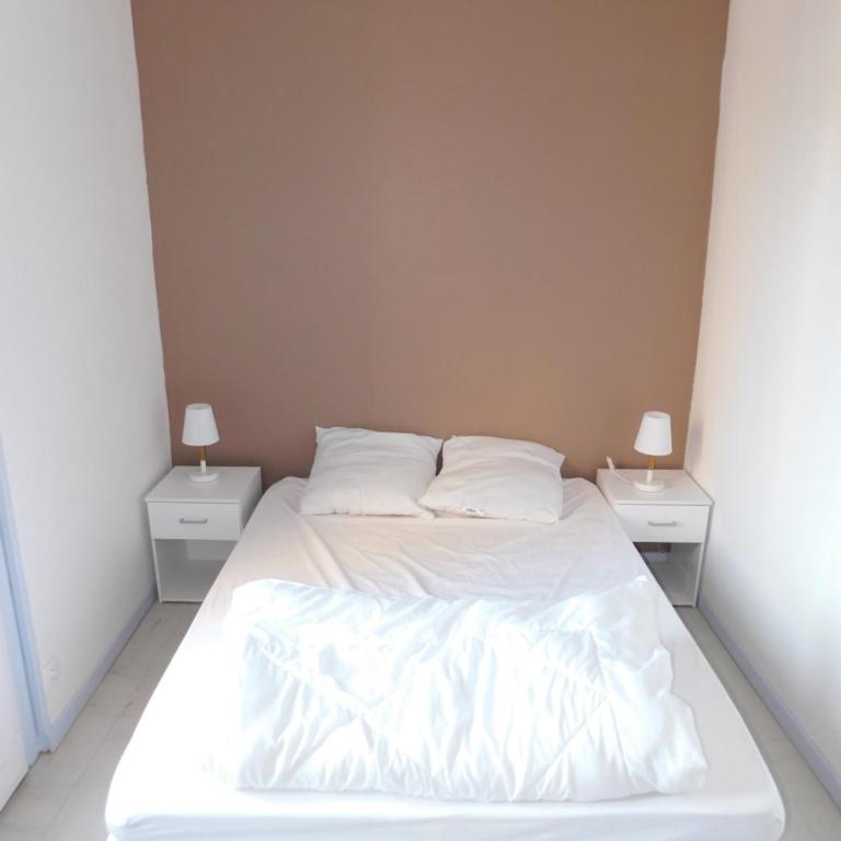 Appartement tout equipé à 600m du centre thermal - Apartamento de 1 dormitorio - 8