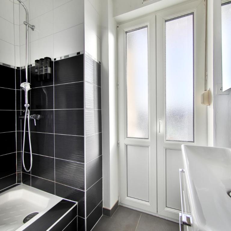 Lovely quiet 2 rooms close to center with balcony - Appartement 2 Chambres - 6