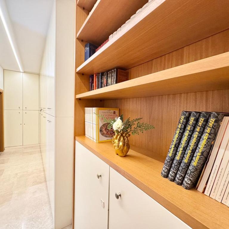 Armonia House - 2 minutes from the central station - Appartamento con 2 Camere da Letto - 37
