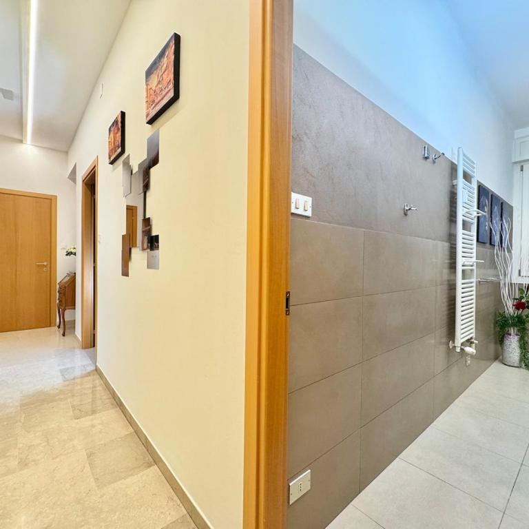 Armonia House - 2 minutes from the central station - Appartamento con 2 Camere da Letto - 22