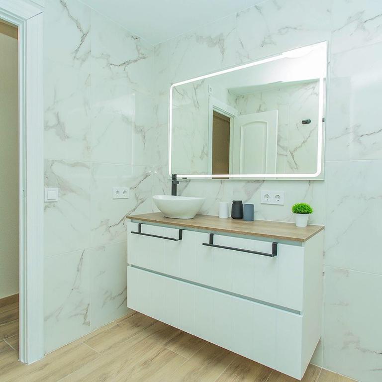 007 Luxury Sea Views Alicante-Holiday - Apartamento - 28