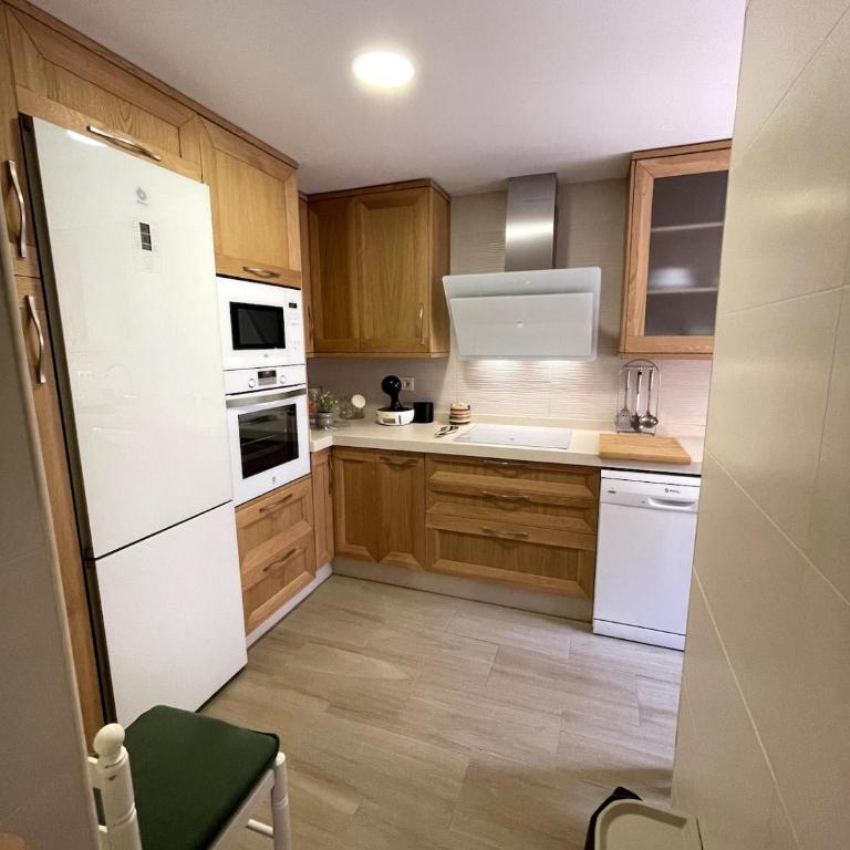 Piso Céntrico Cerca del Mar - Apartamento de 3 dormitorios - 3