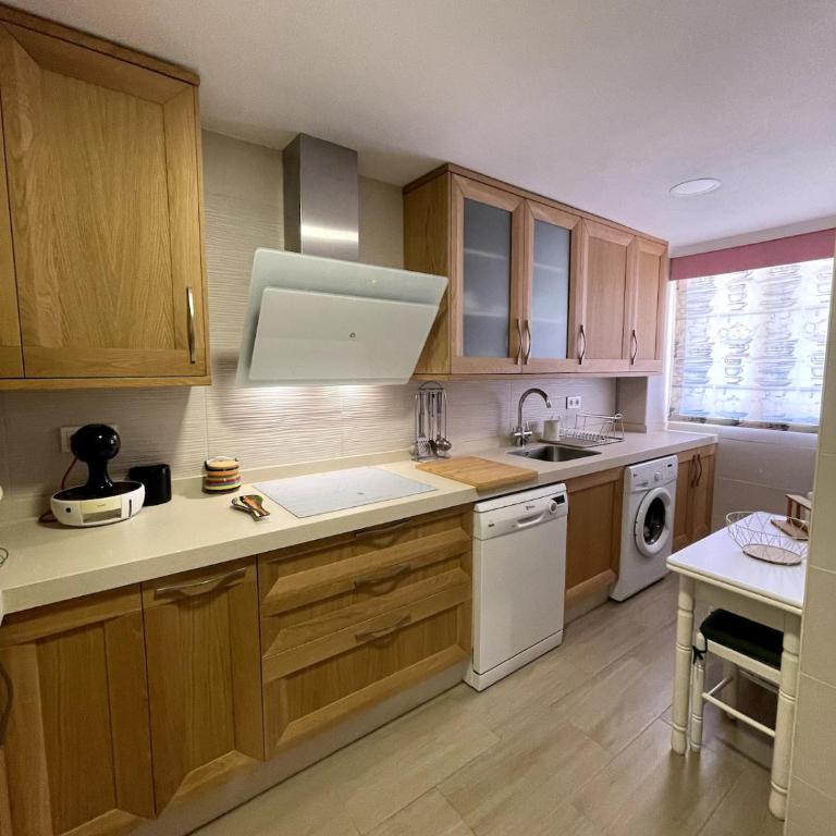 Piso Céntrico Cerca del Mar - Apartamento de 3 dormitorios - 12