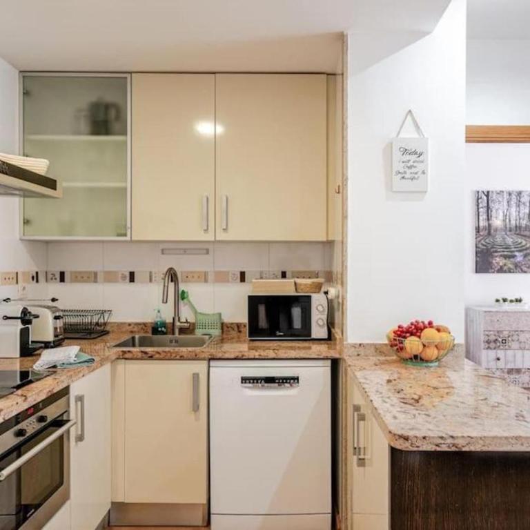 FiveStepsToSea - Beach Apartment Valencia - Apartment with Sea View - 49