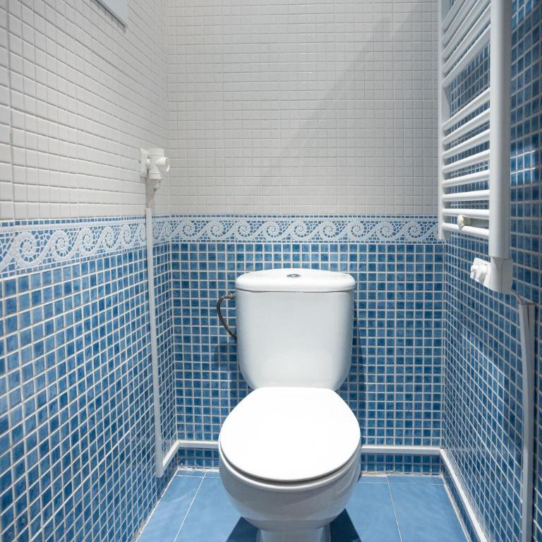Naim Guest House Malaga Centro - Habitación Doble con balcón - 7