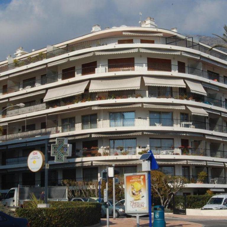 Studio face mer avec terrasse, proche plages et centre, Wifi gratuit - FR-1-196-216 - Studio - 2