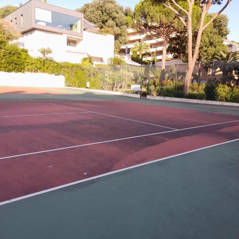Le Château de la Pinède - début Cap d'Antibes - garden flat, swimming pool, tennis - Apartment mit 1 Schlafzimmer - 16