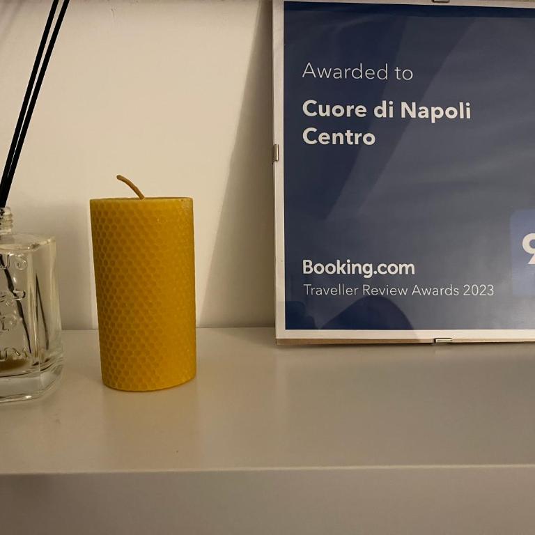 Cuore di Napoli Centro - Three-Bedroom Apartment - 12