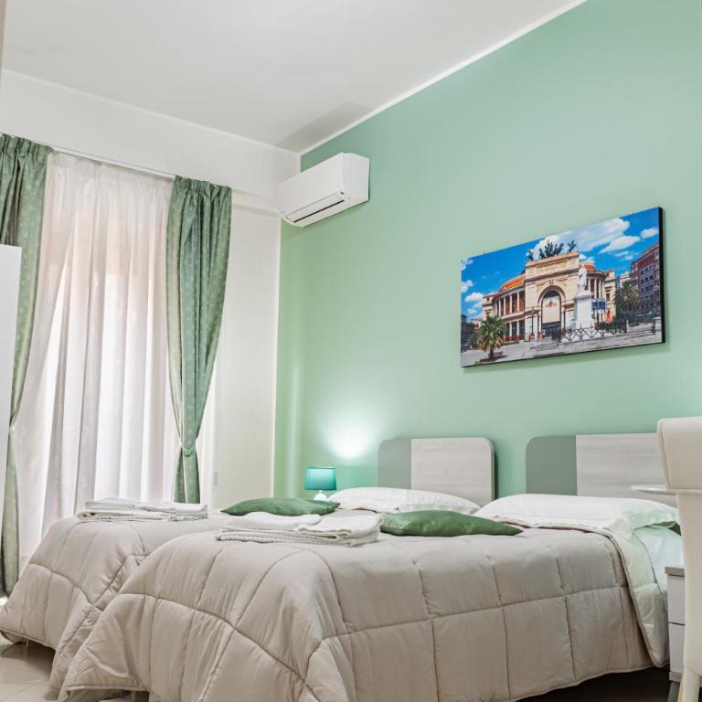 Sicily Trinacria House - Double or Twin Room with Private External Bathroom - 9