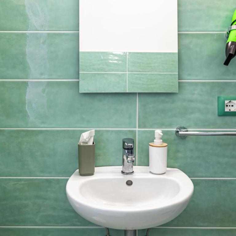 Sicily Trinacria House - Double or Twin Room with Private External Bathroom - 2