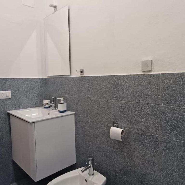 Appartamento nel centro di Napoli - Clorinda house - Appartamento con 2 Camere da Letto - 16