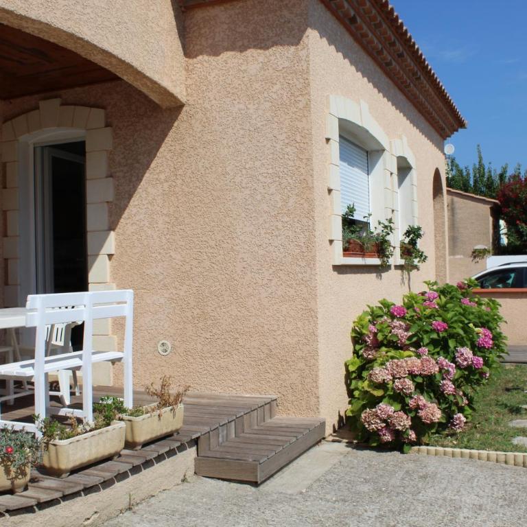 Villa climatisée de l'Etang de THAU avec piscine - Villa - 9