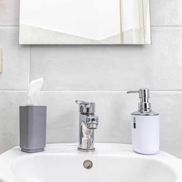Sicily Trinacria House - Double or Twin Room with Private External Bathroom - 2