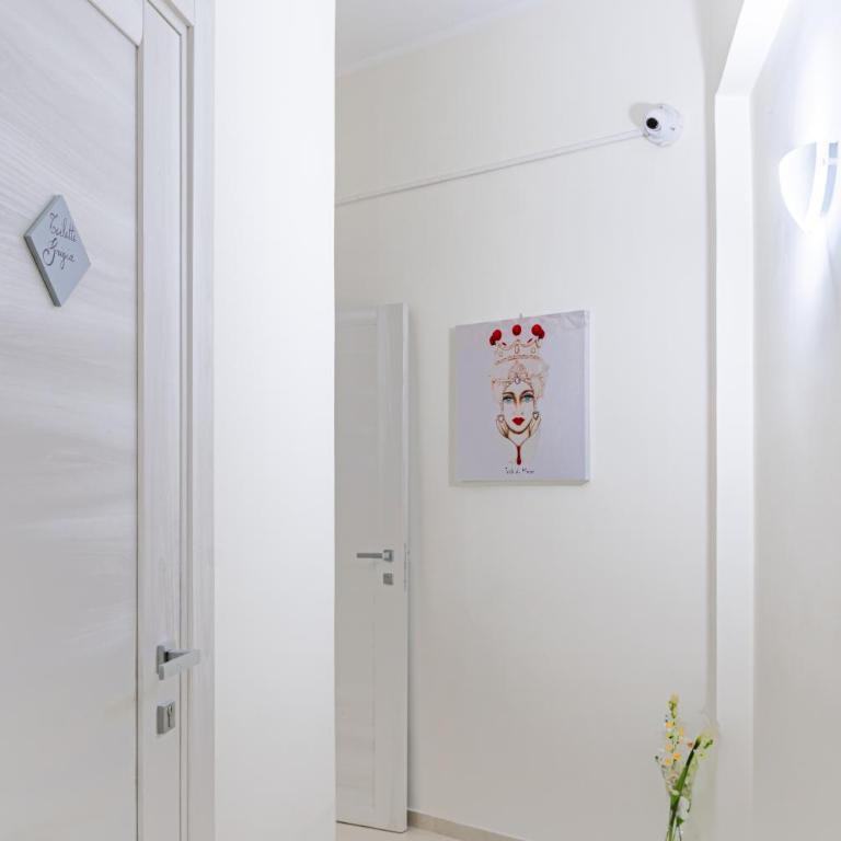 Sicily Trinacria House - Double or Twin Room with Private External Bathroom - 5