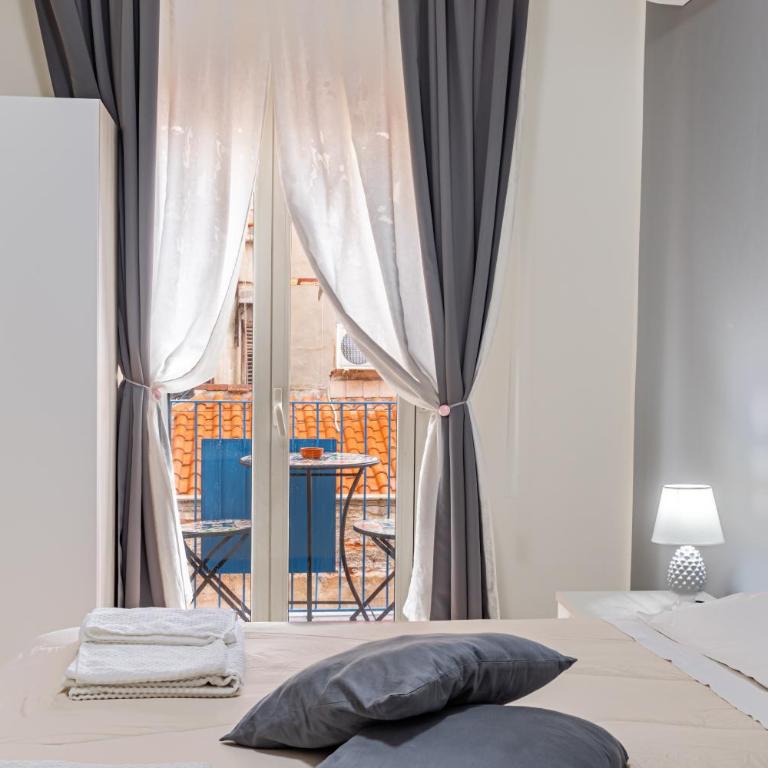 Sicily Trinacria House - Double or Twin Room with Private External Bathroom - 7