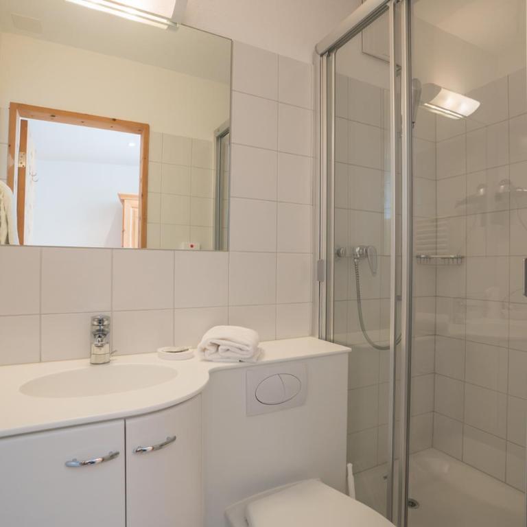 Gasthaus & Hotel Berninahaus - Superior Doppelzimmer - 11