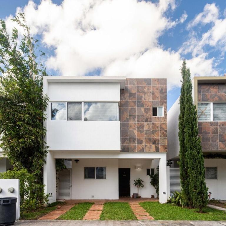 Cozy 3bd Cancun House - Four-Bedroom House - 18