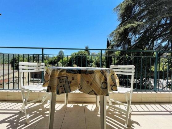 Gréoux-les-bains Studio fonctionnel proche thermes - Appartement 1 Chambre - 9