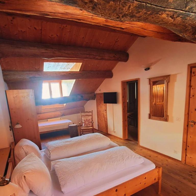 Gasthaus & Hotel Berninahaus - Superior Dreibettzimmer - 8