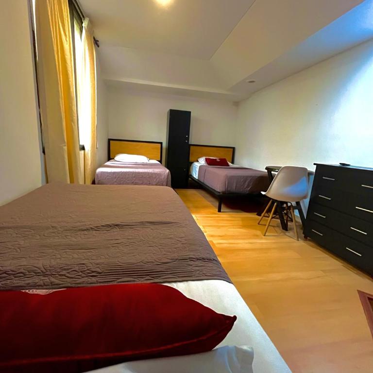 Hostal Amanari - Habitación Triple con baño privado externo - 4