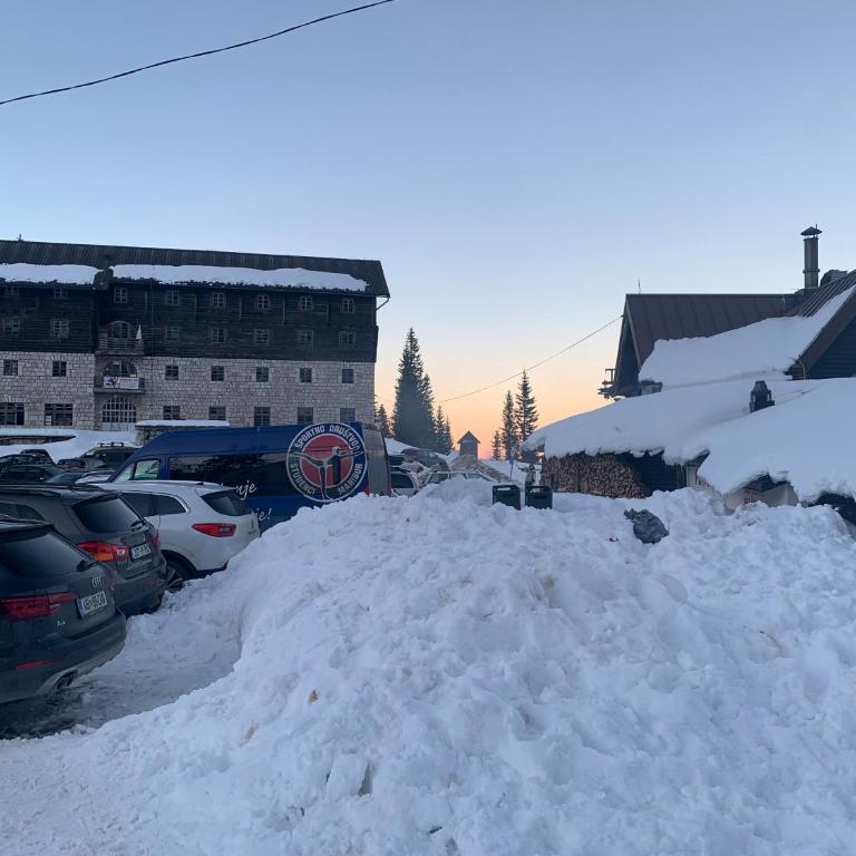 Apartmani Jahorinka - Porodični Apartman sa 2 Spavaće Sobe - 30