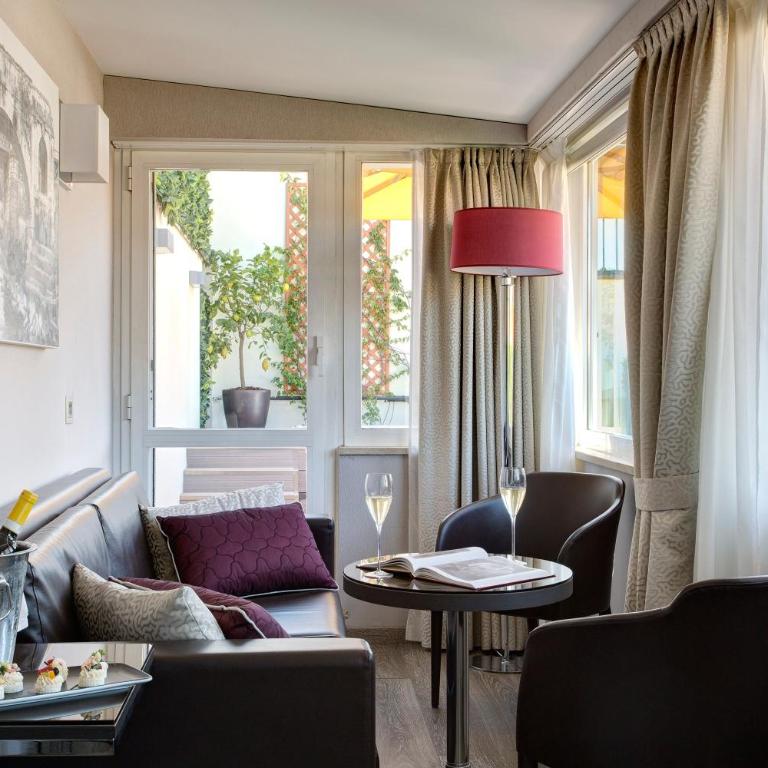 Hotel Artemide - Suite Luna di Miele - 2
