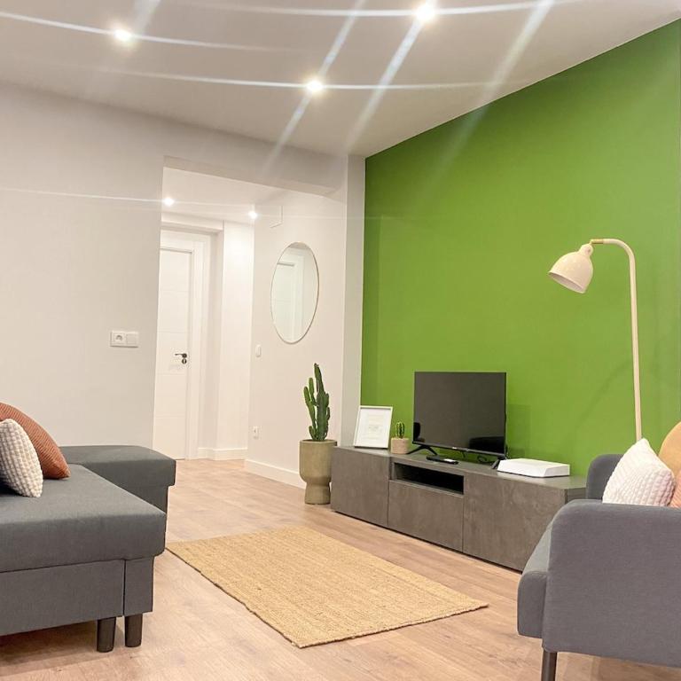 Moderno piso céntrico al lado de la playa - Apartamento - 1