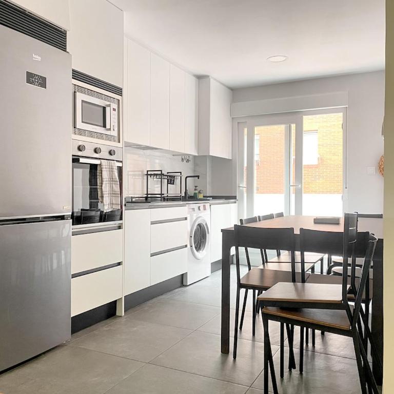 Moderno piso céntrico al lado de la playa - Apartamento - 23