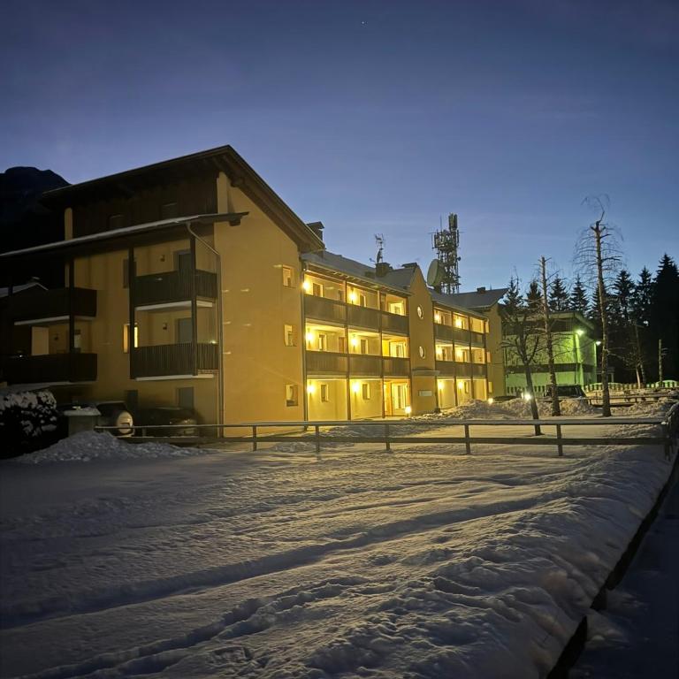 Mountain Flat Luna -Next train station Dobbiaco- - Appartamento Superior con 2 Camere da Letto e Balcone - 30