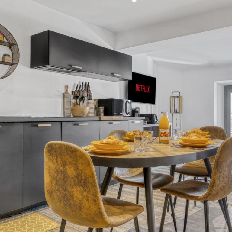 2 Chambre L - Ascenseur - Proche palais - Calme - Apartamento de 2 dormitorios - 8