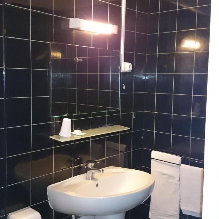 Hôtel Saint-Patrick Cœur de NANTES - Chambre Lits Jumeaux Confort - 1