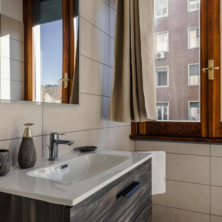 Maison Riboty - Deluxe Apartment mit Balkon und 2 Schlafzimmern - 33