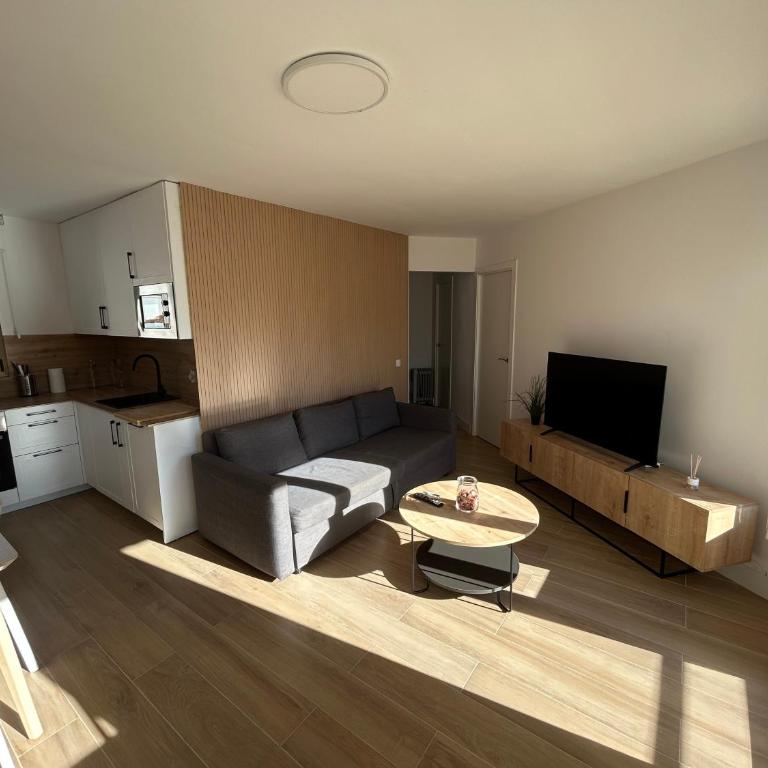Coverlin Marbella - Apartamento de 2 dormitorios con balcón y terraza - 1