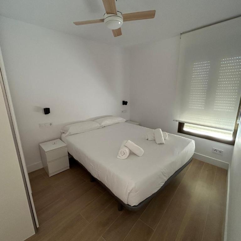 Coverlin Marbella - Apartamento de 2 dormitorios con balcón y terraza - 9
