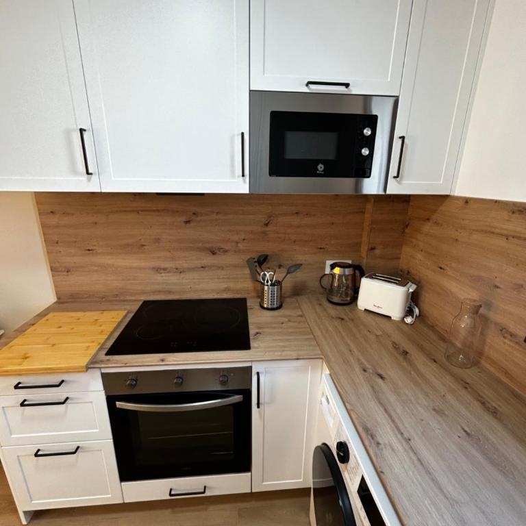 Coverlin Marbella - Apartamento de 2 dormitorios con balcón - 8