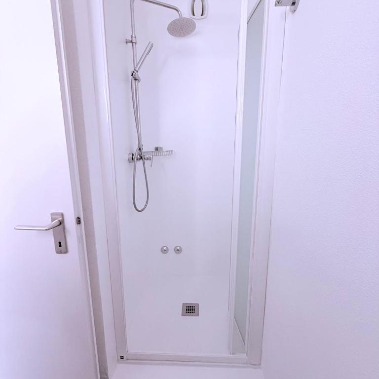 Elite Apartment - Two-Bedroom Apartment with Garden View - 24