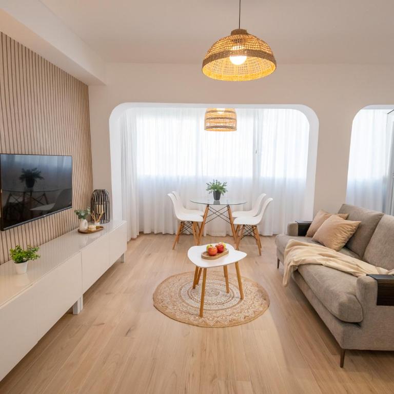 Alameda Beach Centro - Apartamento de 2 dormitorios - 1
