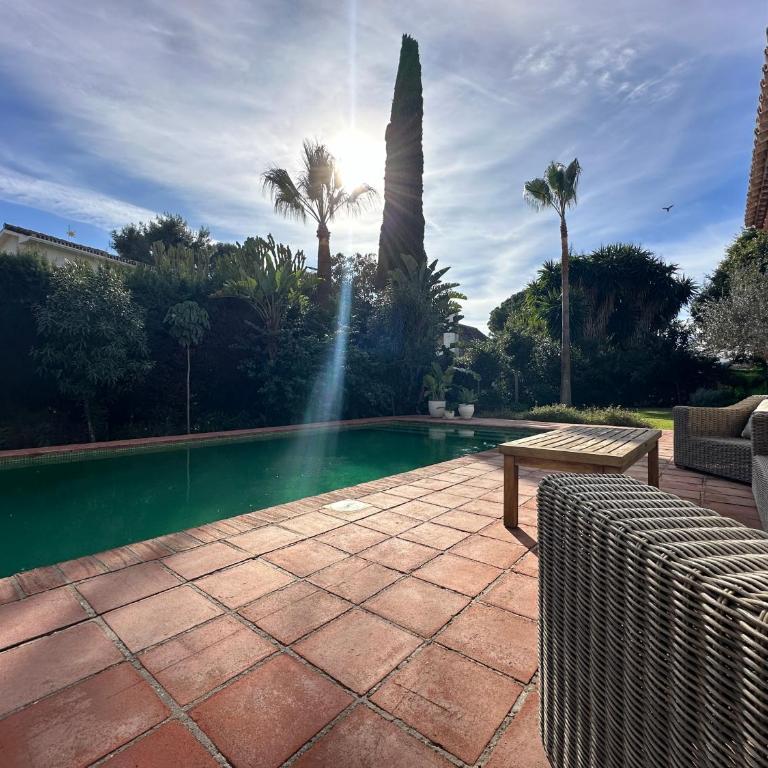Villa Bianca Elegant 4BR Beachside Villa Near Golf, Restaurants & Puerto Banús - Casa de 4 dormitorios - 13
