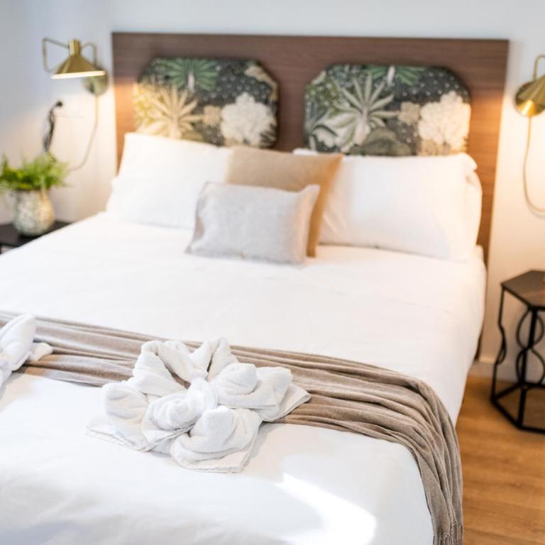 Bibrambla Suites Granada - Studio with Sofa Bed - 4