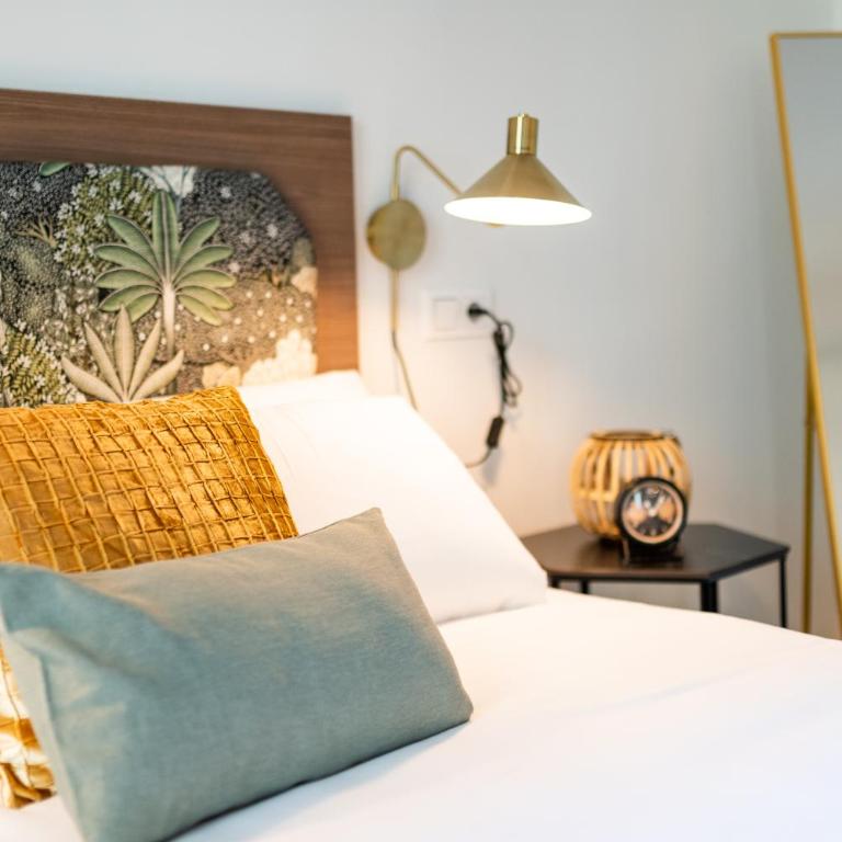 Bibrambla Suites Granada - Studio with Sofa Bed - 2