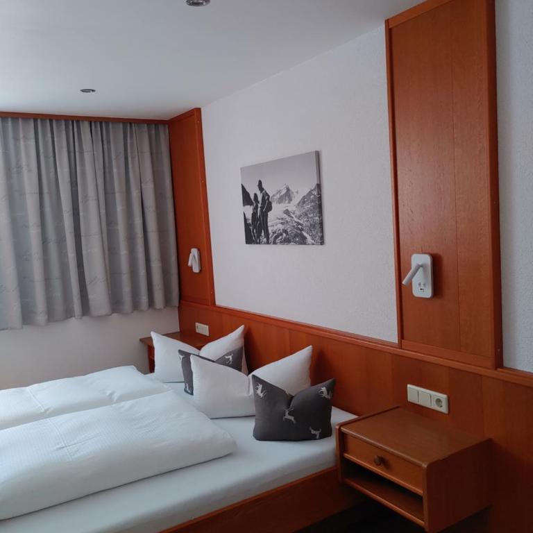 Haus Enzian - Apartment mit 1 Schlafzimmer und Balkon - 1