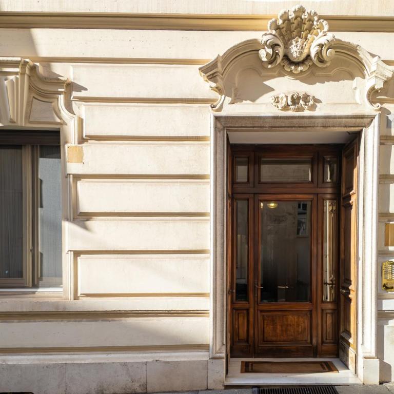 C3 Top Class Apartment, 2 camere da letto, 2 bagni, giardino distante 15 minuti a piedi da Fontana di Trevi - Appartamento con 2 Camere da Letto - 24