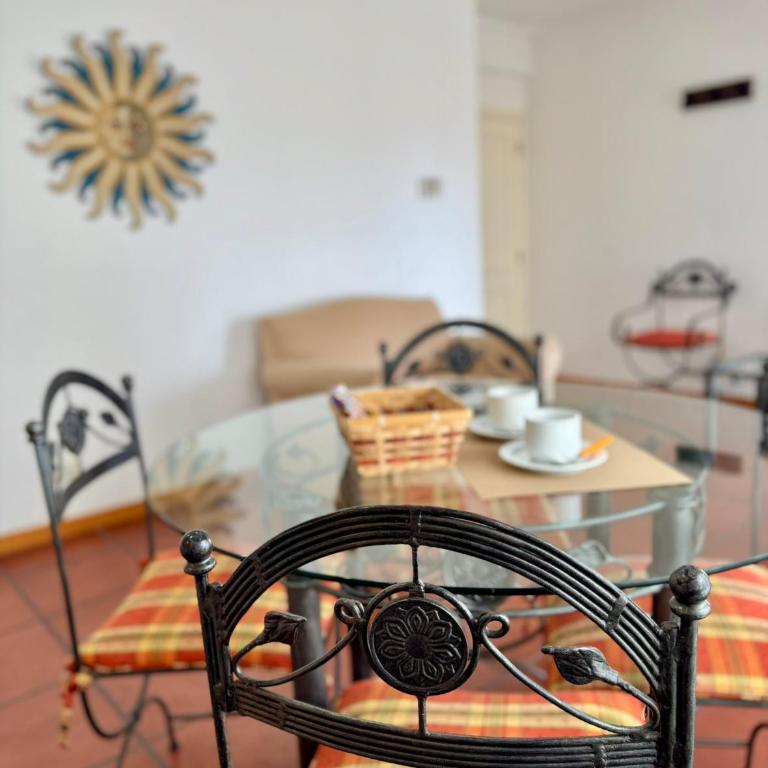 "Edificio Amae" 3 ambientes con cochera cubierta y vista al mar - Apartamento de 2 dormitorios con vistas al mar - 5